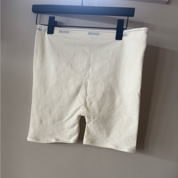 Skims Seamless Logo Rib Intimates Boxer - Picture 3 of 4